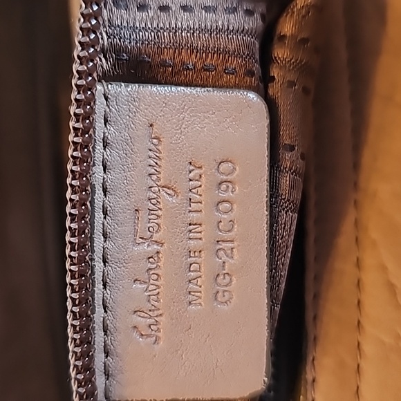 Salvatore Ferragamo Whipstich Gancini Nubuck Basketweave Shoulder Bag - EUC Rare - Picture 12 of 14